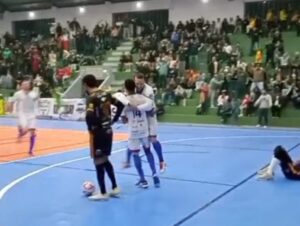 São José conquista segunda vitória consecutiva com garra diante da torcida