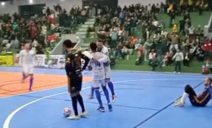 São José conquista segunda vitória consecutiva com garra diante da torcida