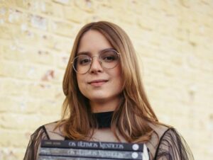Destaque na Bienal: Vale Informação entrevista Emma Vieira