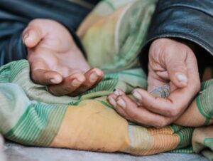 MIGALHAS AOS MAIS POBRES – Jeferson Francisco Selbach