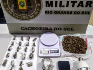 Casal é preso por tráfico de drogas no Bairro Carvalho