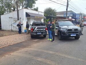 Polícia estoura revenda de veículos em ação contra estelionato em Cachoeira do Sul